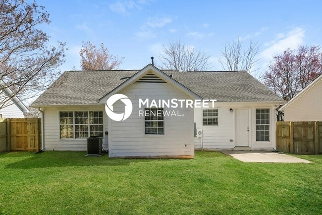 Building Photo - 3 Bedroom Pet-Friendly Home in Indian Trai...