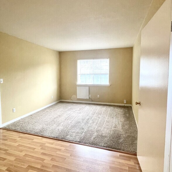 Building Photo - 134 Cypress St