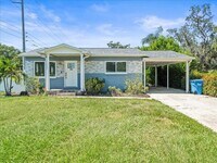 Building Photo - 2200 Capri Dr