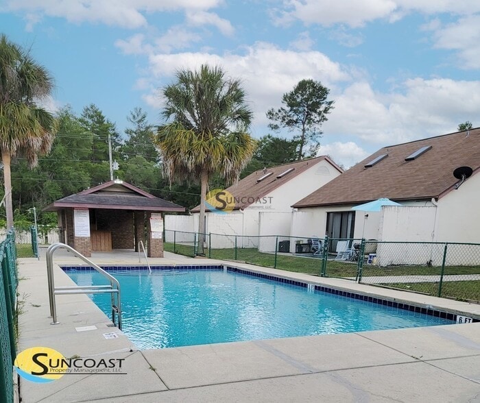 Building Photo - 329 Marion Oaks Blvd