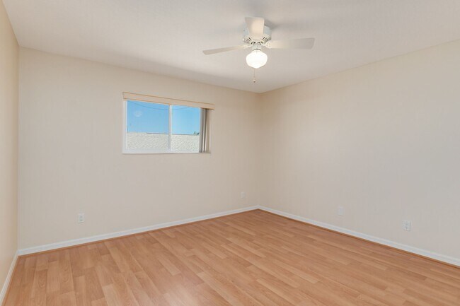 Building Photo - 308 Espana Ct