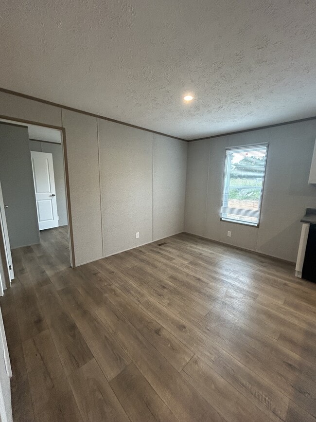 Building Photo - 206 Angel Ct