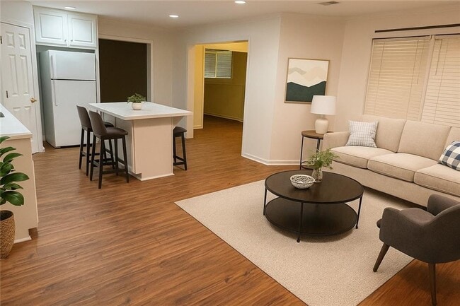 Building Photo - 305 Pilgrimage Point