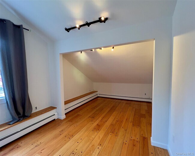 Building Photo - 85 Washington Rd