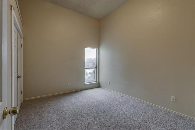 Building Photo - 10611 Woodleaf Dr