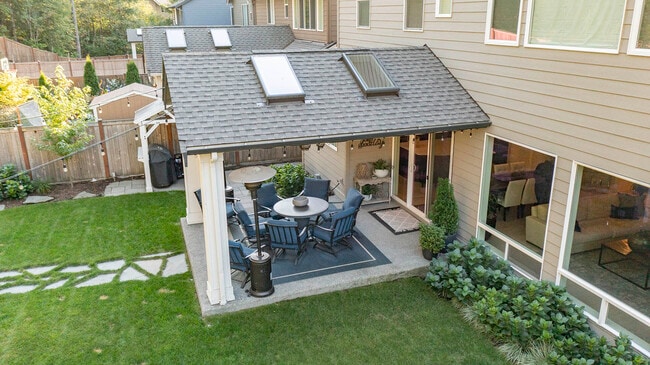 Building Photo - 1498 Elk Run Pl SE