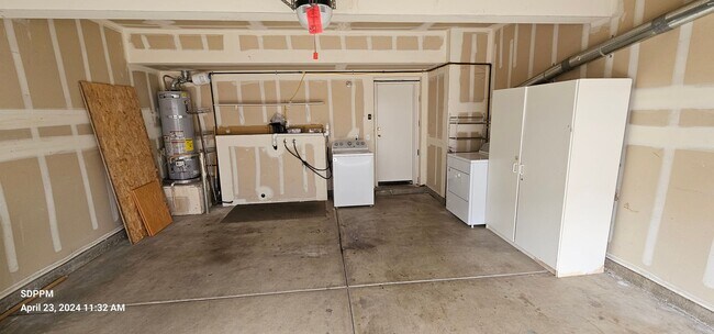 Building Photo - SCRIPPS RANCH - Ivy Hill - Nice 3 Bedroom / 2.5 Bath Townhouse.  AVAILABLE 08/17/2026.