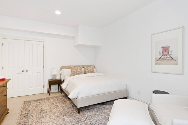 Building Photo - 50 Osborne Ln