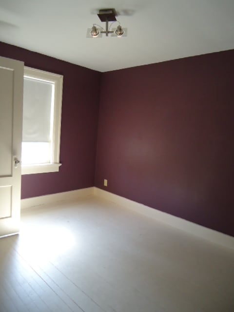 Building Photo - Coming Soon!  Historic and Gorgeous in Middletown - Spacious and Convenient!