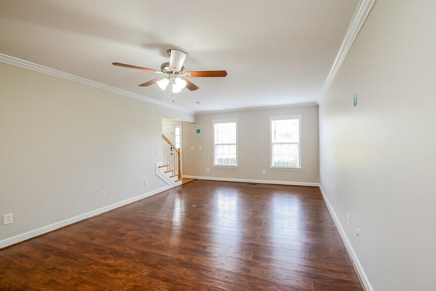 Building Photo - 213 Sedge Meadow Dr