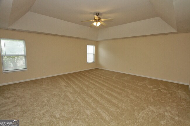 Building Photo - 728 Castle Top Ct SE