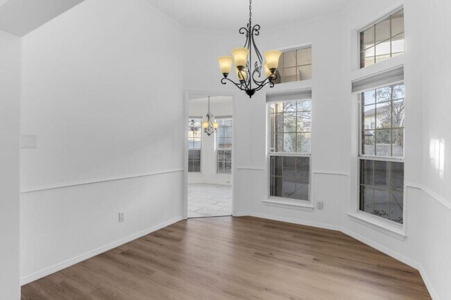 Building Photo - 9512 Rosas Ave NE