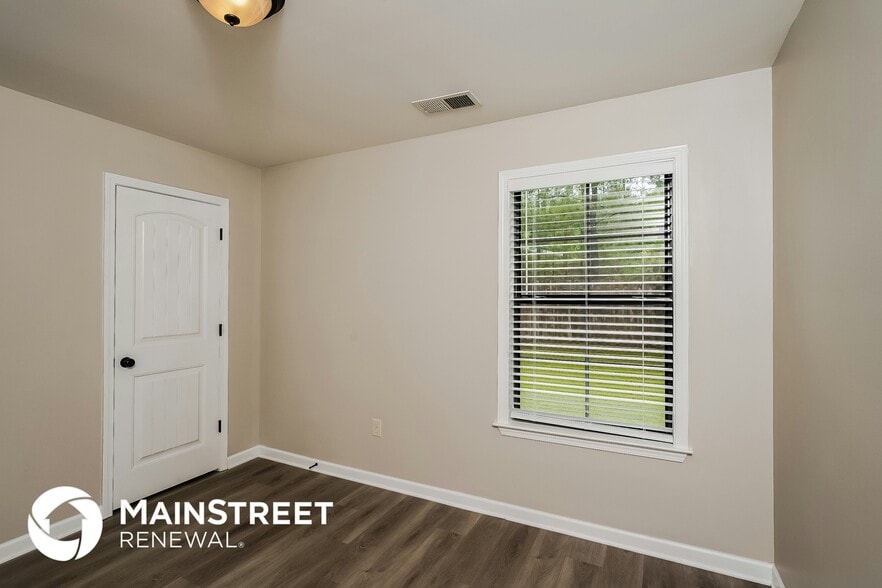 Building Photo - 8323 Miller Pl