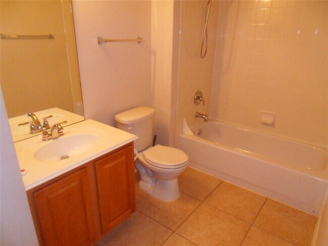 Building Photo - 524 Carismatic Ln