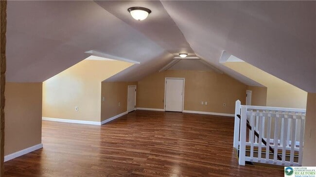 Building Photo - 4633 Lehigh Dr