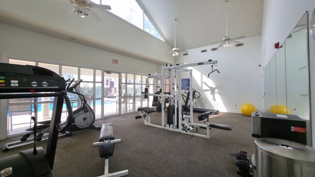 Building Photo - FOR RENT. 1 bedroom 1 bathroom condo first floor