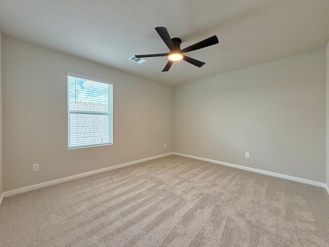 Building Photo - 207 Cherry Blossom Ln