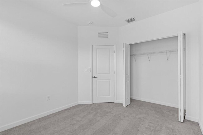 Building Photo - 105 SW 184th Ave