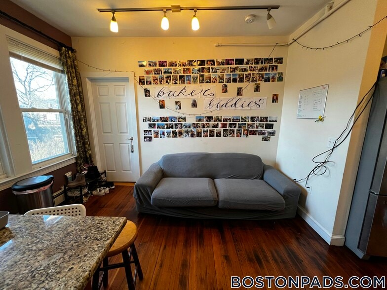 Building Photo - 231 Norfolk St