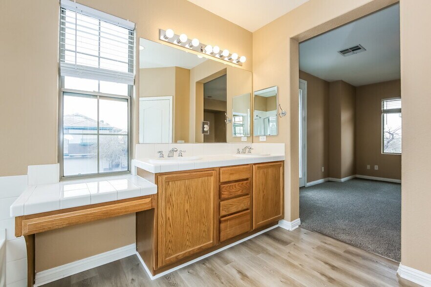 Building Photo - 9129 Rusty Rifle Ave