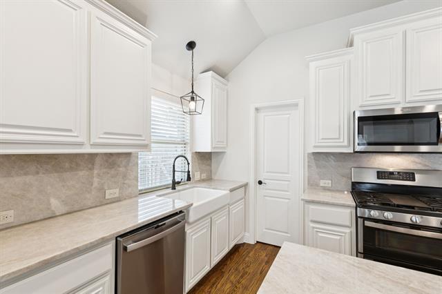 Building Photo - 512 Eastbrook Dr