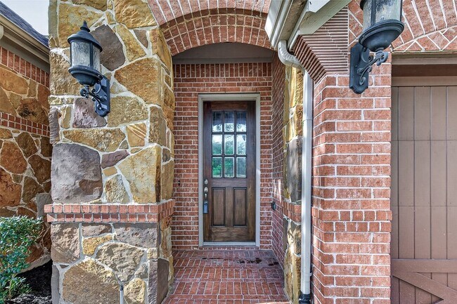 Building Photo - 6726 Hathaway Ln