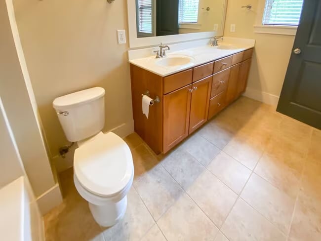 Building Photo - 1181 Great Ridge Pkwy