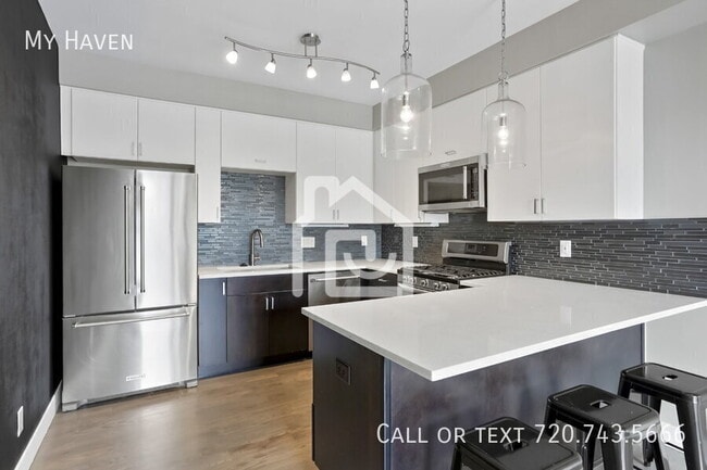 Building Photo - 2735 W 21st Ave