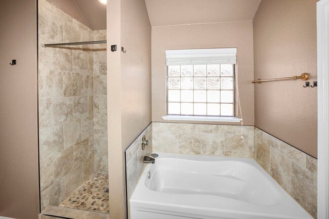 Building Photo - 8305 Challenge Dr