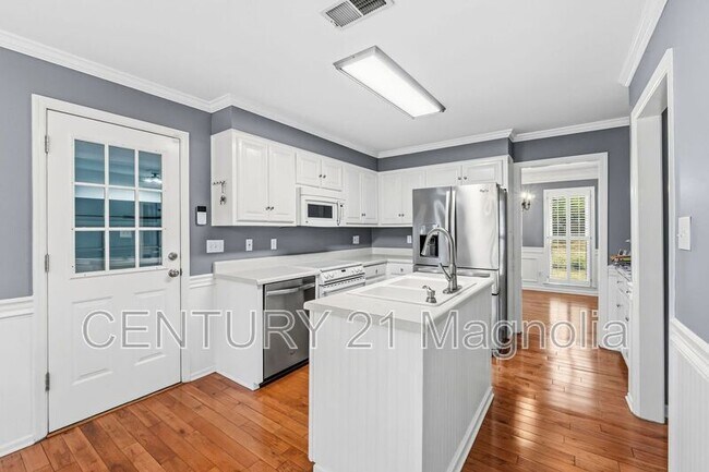 Building Photo - 299 Ashbrook Dr