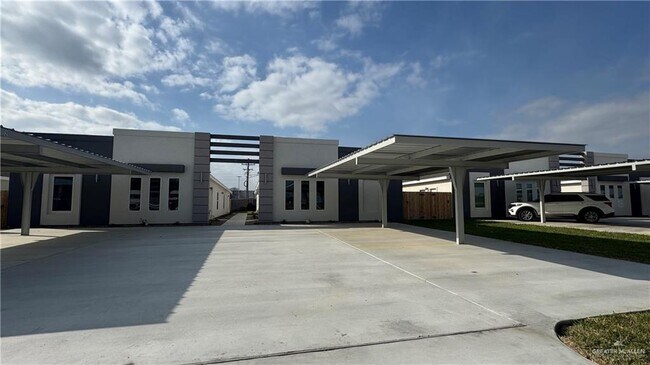 Building Photo - 4116 La Vista Ave