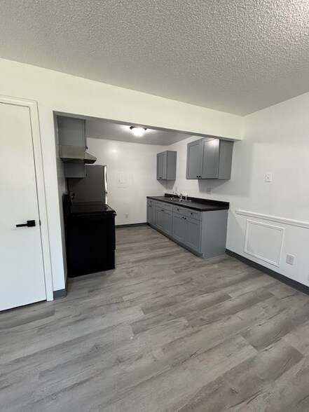 Building Photo - 595 Wagner Dr