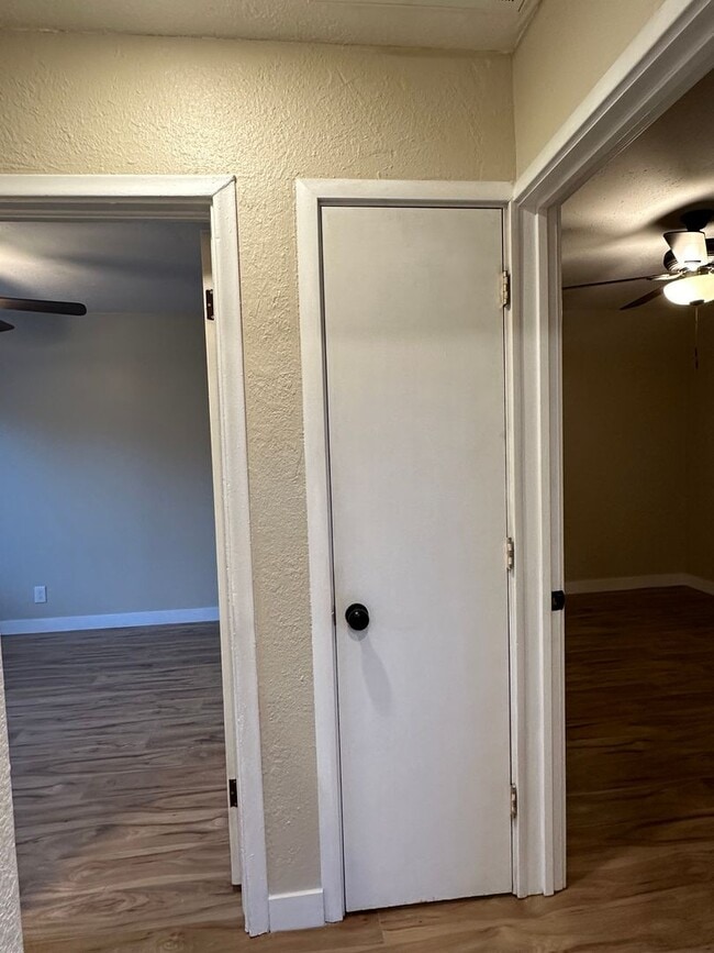 Building Photo - GET $500 OFF OF THE FIRST MONTHS RENT!!!