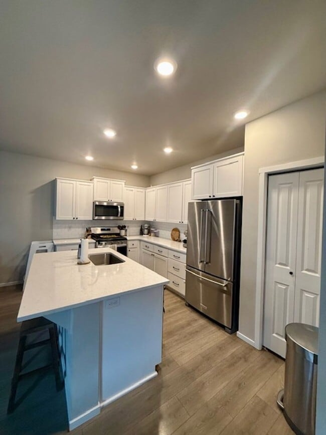 Building Photo - Spacious 4-Bedroom D.R. Horton Home – Great Location in Stone Creek!