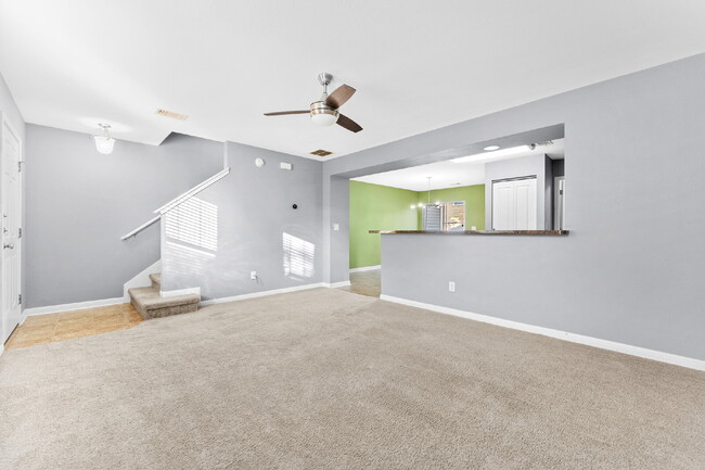 Building Photo - "Charming 2-Bed Condo in San Marcos with 2.5 Baths & 1240 Sq Ft of Comfort!"