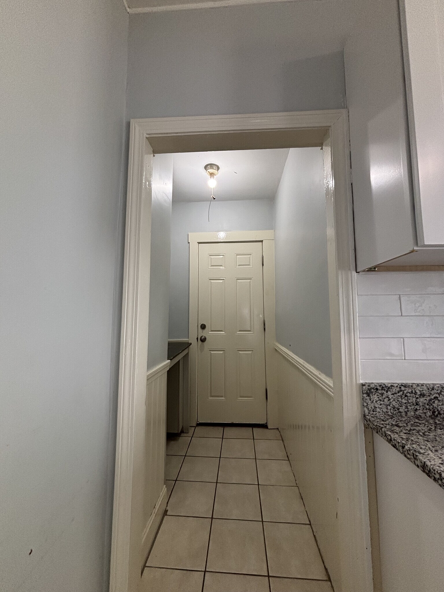 Building Photo - 33 1/2 Barclay St