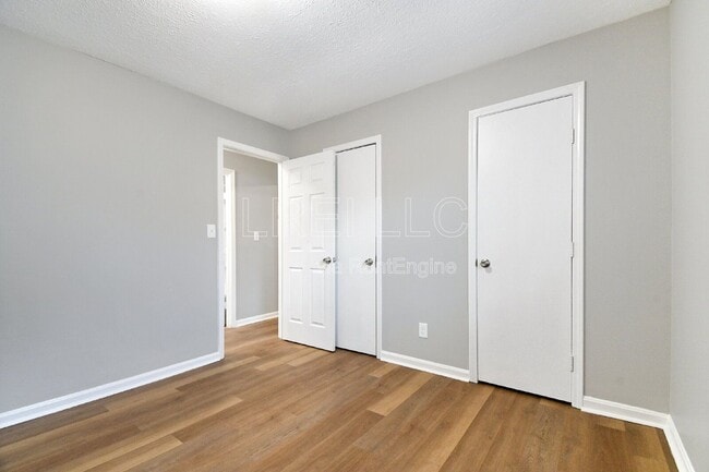 Building Photo - 929 Camden Ave