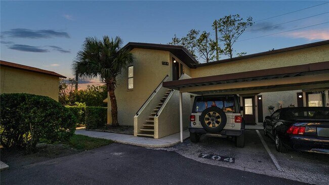 Building Photo - 501 E Bay Dr