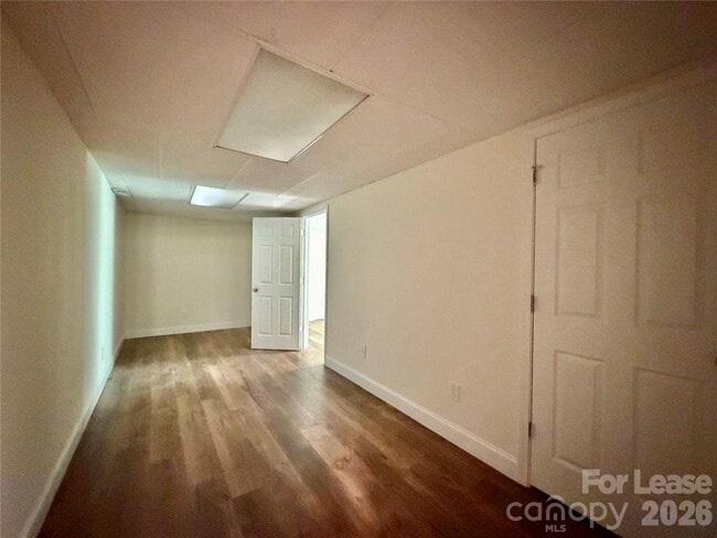 Building Photo - 109 James Dr