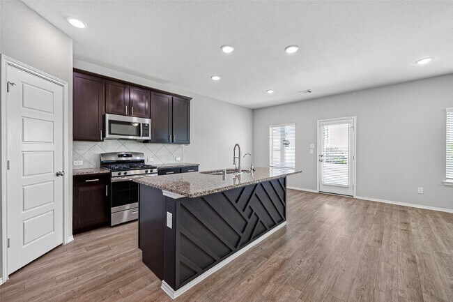 Building Photo - 21522 Autumn Summit St