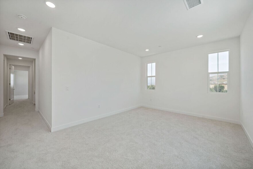 Building Photo - 18191 Crow Cir