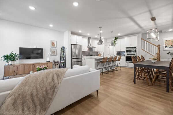 Building Photo - 1124 Drummond Ave