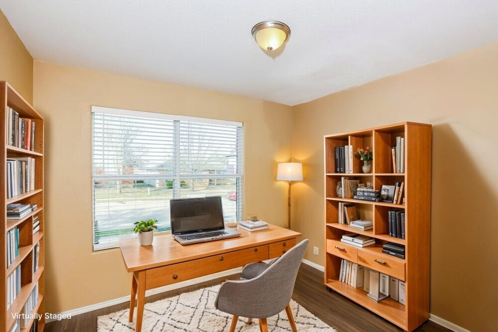 Building Photo - 144 Triumph Rd