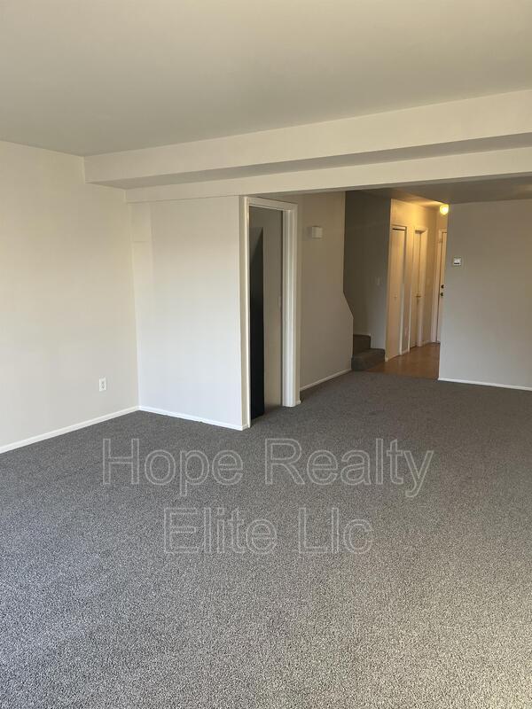 Building Photo - 2463 Astrozon Cir