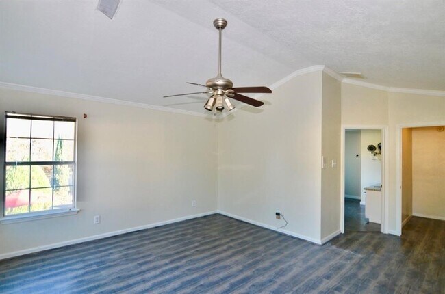 Building Photo - 1114 Knoll Crest Ct