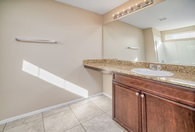 Building Photo - 4-BEDROOM / 3-BATH 2-STORY LOVELY HOME WITHIN GATED COMMUNITY CLOSE TO NELLIS AIR FORCE BASE!
