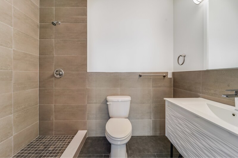 Building Photo - 400 69th St