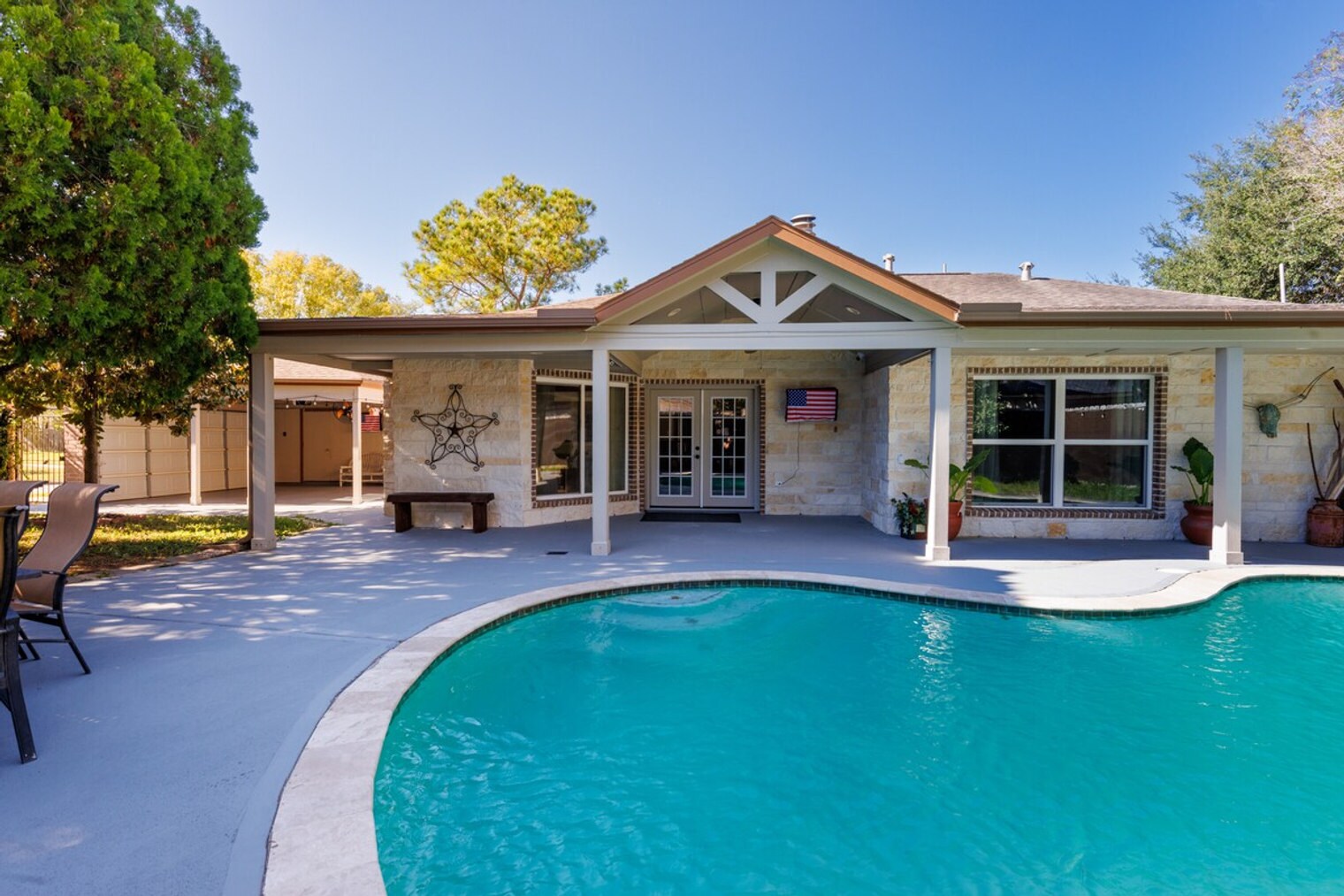 Building Photo - 15818 Val Vista Dr