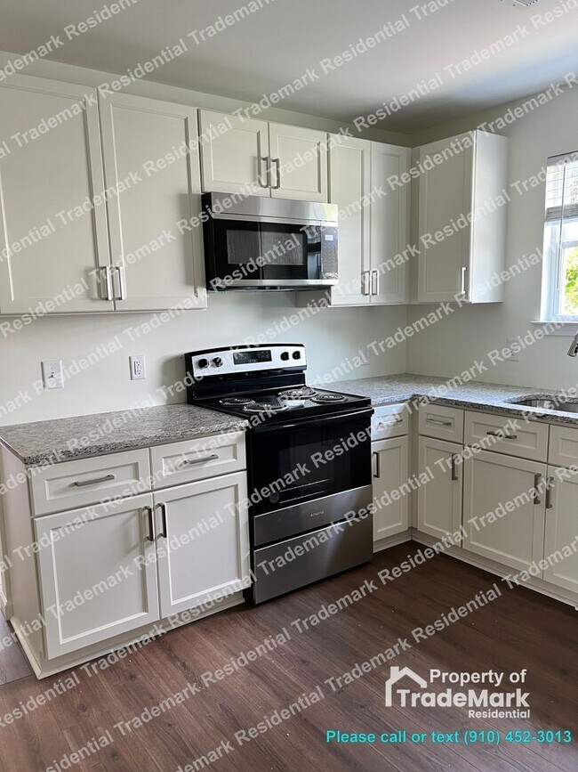 Building Photo - 109 Avondale Ave