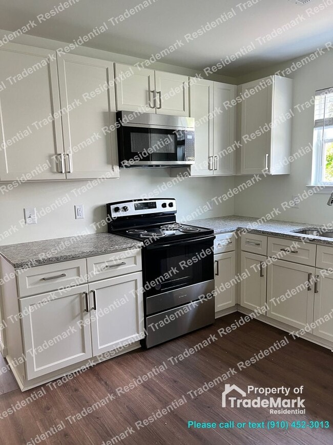 Building Photo - 111 Avondale Ave